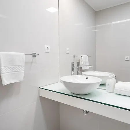 Guestready - Luminescence Near Carmo Church * 포르투