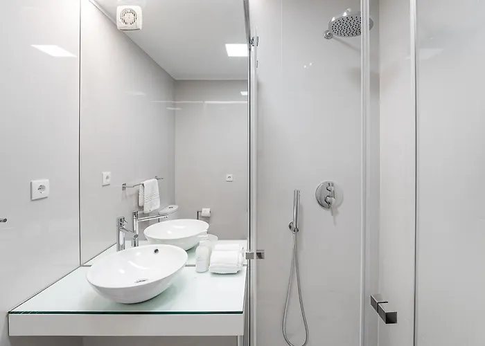 Guestready - Luminescence Near Carmo Church *